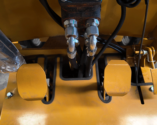 Cargador articulado compacto